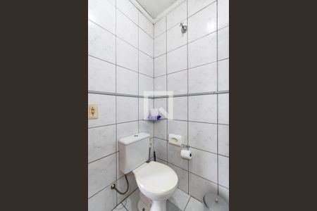Casa à venda com 60m², 2 quartos e 1 vaga Casa à venda com 60m², 2 quartos e 1 vagaBanheiro da Suíte 2