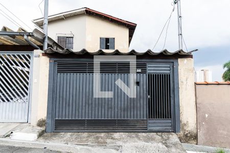Casa à venda com 60m², 2 quartos e 1 vaga Casa à venda com 60m², 2 quartos e 1 vagaFachada