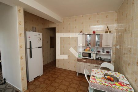 Casa à venda com 250m², 3 quartos e 6 vagasCozinha