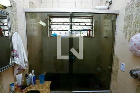 Casa à venda com 240m², 4 quartos e 3 vagasBanheiro da Suíte