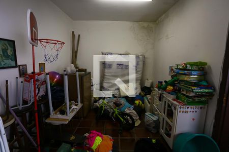 Casa à venda com 240m², 4 quartos e 3 vagasQuarto de Serviço