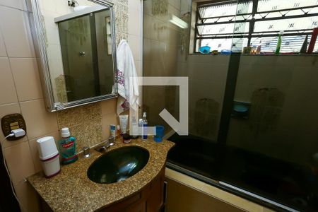 Casa à venda com 240m², 4 quartos e 3 vagasBanheiro da Suíte