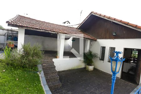 Casa à venda com 240m², 4 quartos e 3 vagasFrente
