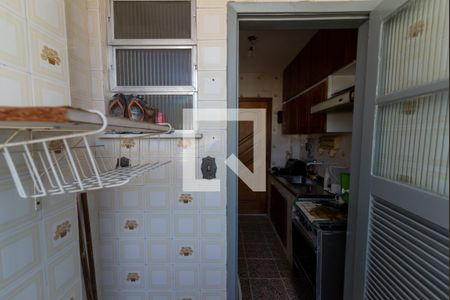 Apartamento à venda com 60m², 2 quartos e 1 vaga Apartamento à venda com 60m², 2 quartos e 1 vagaÁrea de Serviço