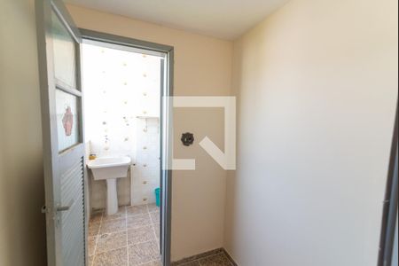 Apartamento à venda com 60m², 2 quartos e 1 vaga Apartamento à venda com 60m², 2 quartos e 1 vagaQuarto de Serviço