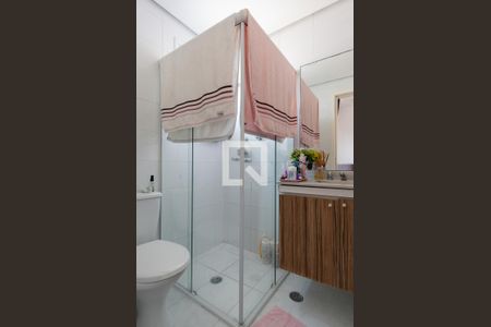 Apartamento à venda com 80m², 3 quartos e 2 vagas Apartamento à venda com 80m², 3 quartos e 2 vagasBanheiro da Suíte