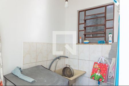 Casa à venda com 230m², 5 quartos e 2 vagas Casa à venda com 230m², 5 quartos e 2 vagasCasa 2 -Área de Serviço