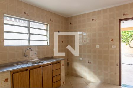 Casa à venda com 230m², 5 quartos e 2 vagas Casa à venda com 230m², 5 quartos e 2 vagasCozinha