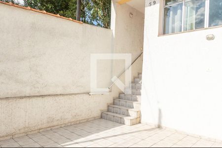 Casa à venda com 230m², 5 quartos e 2 vagas Casa à venda com 230m², 5 quartos e 2 vagasGaragem