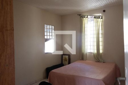 Casa à venda com 224m², 4 quartos e 4 vagas Casa à venda com 224m², 4 quartos e 4 vagasQuarto 1