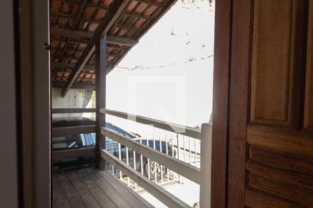 Casa à venda com 224m², 4 quartos e 4 vagas Casa à venda com 224m², 4 quartos e 4 vagasSacada ada Suíte