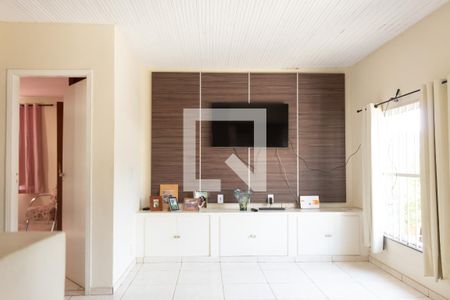 Sala de TV de casa à venda com 4 quartos, 224m² em Céu Azul, Belo Horizonte