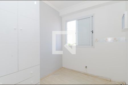 Quarto 1 de apartamento para alugar com 2 quartos, 44m² em Jardim Cocaia, Guarulhos