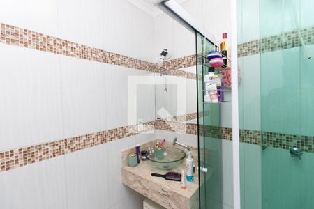 Casa de condomínio à venda com 214m², 3 quartos e 2 vagas Casa de condomínio à venda com 214m², 3 quartos e 2 vagasBanheiro da Suíte