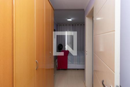 Casa de condomínio à venda com 214m², 3 quartos e 2 vagas Casa de condomínio à venda com 214m², 3 quartos e 2 vagasQuarto Suíte