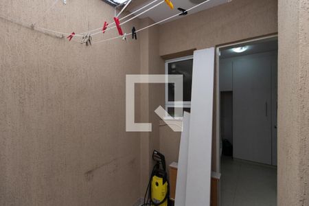 Casa de condomínio à venda com 214m², 3 quartos e 2 vagas Casa de condomínio à venda com 214m², 3 quartos e 2 vagasÁrea de Serviço