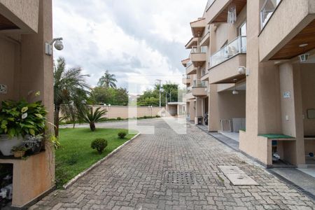 Casa de condomínio à venda com 214m², 3 quartos e 2 vagas Casa de condomínio à venda com 214m², 3 quartos e 2 vagasÁrea Externa