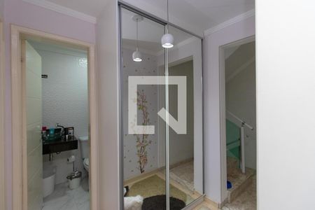 Casa de condomínio à venda com 214m², 3 quartos e 2 vagas Casa de condomínio à venda com 214m², 3 quartos e 2 vagasCloset