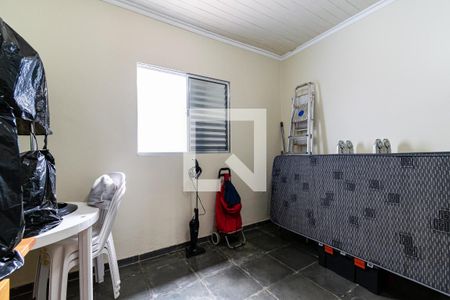 Casa à venda com 194m², 4 quartos e 1 vaga Casa à venda com 194m², 4 quartos e 1 vagaQuarto/Edícula