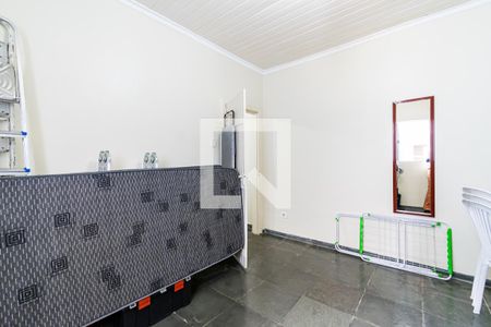 Casa à venda com 194m², 4 quartos e 1 vaga Casa à venda com 194m², 4 quartos e 1 vagaQuarto/Edícula