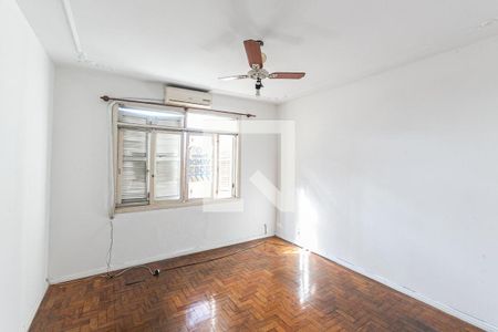 Quarto 1 de apartamento para alugar com 2 quartos, 59m² em Floresta, Porto Alegre