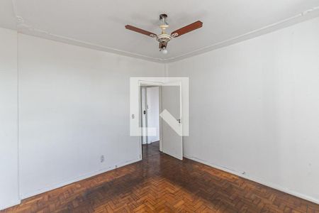 Quarto 1 de apartamento para alugar com 2 quartos, 59m² em Floresta, Porto Alegre