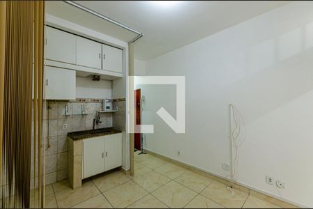 Sala de apartamento à venda com 2 quartos, 70m² em Centro, Niterói