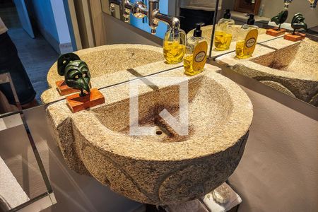 Apartamento à venda com 250m², 3 quartos e 4 vagasLavabo