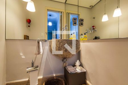 Apartamento à venda com 250m², 3 quartos e 4 vagasLavabo