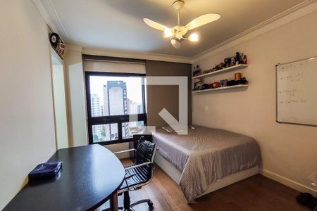Apartamento à venda com 250m², 3 quartos e 4 vagasSuíte 2