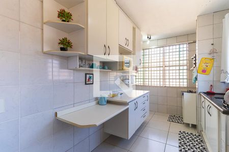 Apartamento à venda com 84m², 3 quartos e 2 vagas Apartamento à venda com 84m², 3 quartos e 2 vagasCozinha