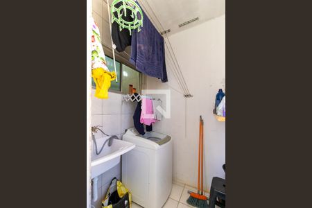 Apartamento à venda com 84m², 3 quartos e 2 vagas Apartamento à venda com 84m², 3 quartos e 2 vagasÁrea de serviço