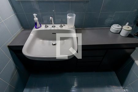 Apartamento à venda com 100m², 2 quartos e sem vaga Apartamento à venda com 100m², 2 quartos e sem vagaBanheiro
