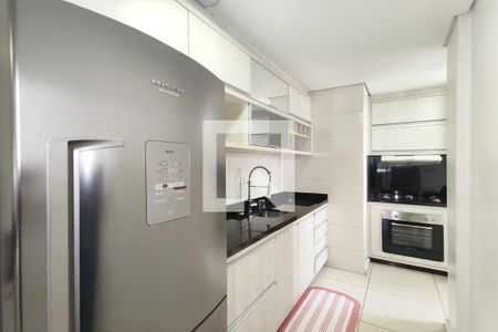 Apartamento à venda com 90m², 3 quartos e 2 vagas Apartamento à venda com 90m², 3 quartos e 2 vagasCozinha