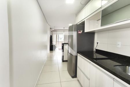 Apartamento à venda com 90m², 3 quartos e 2 vagas Apartamento à venda com 90m², 3 quartos e 2 vagasCozinha e Área de Serviço