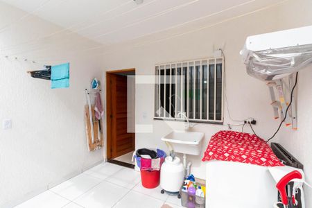 Casa à venda com 136m², 3 quartos e 3 vagas Casa à venda com 136m², 3 quartos e 3 vagasÁrea de serviço