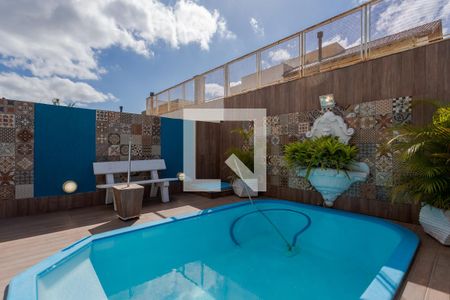 Casa de condomínio à venda com 240m², 4 quartos e 2 vagas Casa de condomínio à venda com 240m², 4 quartos e 2 vagasÁrea Externa