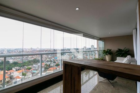 Apartamento para alugar com 112m², 2 quartos e 2 vagas Apartamento para alugar com 112m², 2 quartos e 2 vagasVaranda