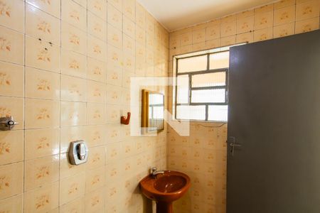 Banheiro de casa para alugar com 1 quarto, 48m² em Cangaíba, São Paulo