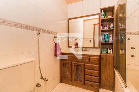 Casa à venda com 260m², 4 quartos e 3 vagasBanheiro da Suíte