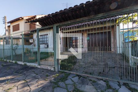 Casa à venda com 260m², 4 quartos e 3 vagasFachada