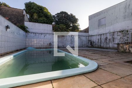Casa à venda com 260m², 4 quartos e 3 vagasPiscina