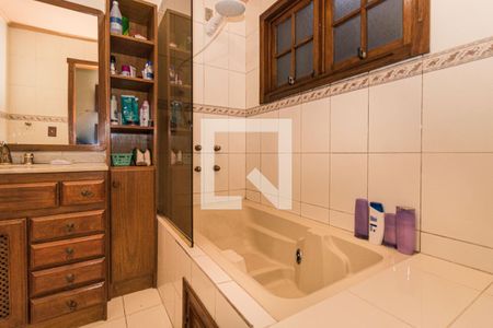 Casa à venda com 260m², 4 quartos e 3 vagasBanheiro da Suíte