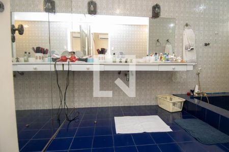 Apartamento à venda com 220m², 4 quartos e 1 vaga Apartamento à venda com 220m², 4 quartos e 1 vagaBanheiro do Quarto 2