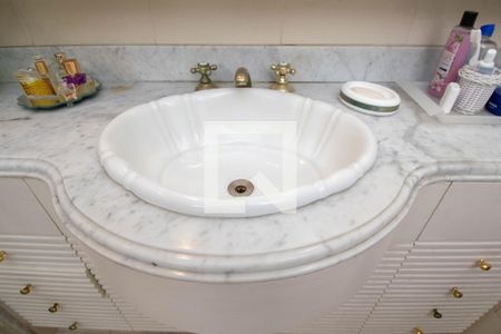 Apartamento à venda com 220m², 4 quartos e 1 vaga Apartamento à venda com 220m², 4 quartos e 1 vagaBanheiro do Quarto 3