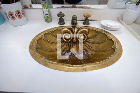 Apartamento à venda com 220m², 4 quartos e 1 vaga Apartamento à venda com 220m², 4 quartos e 1 vagaBanheiro do Quarto 2