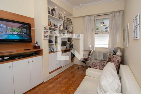 Apartamento à venda com 220m², 4 quartos e 1 vaga Apartamento à venda com 220m², 4 quartos e 1 vagaQuarto 1