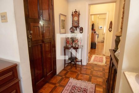 Apartamento à venda com 220m², 4 quartos e 1 vaga Apartamento à venda com 220m², 4 quartos e 1 vagaHall de Entrada