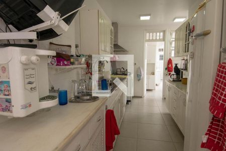 Apartamento à venda com 220m², 4 quartos e 1 vaga Apartamento à venda com 220m², 4 quartos e 1 vagaCozinha