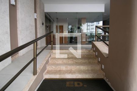 Apartamento à venda com 220m², 4 quartos e 1 vaga Apartamento à venda com 220m², 4 quartos e 1 vagaPortaria